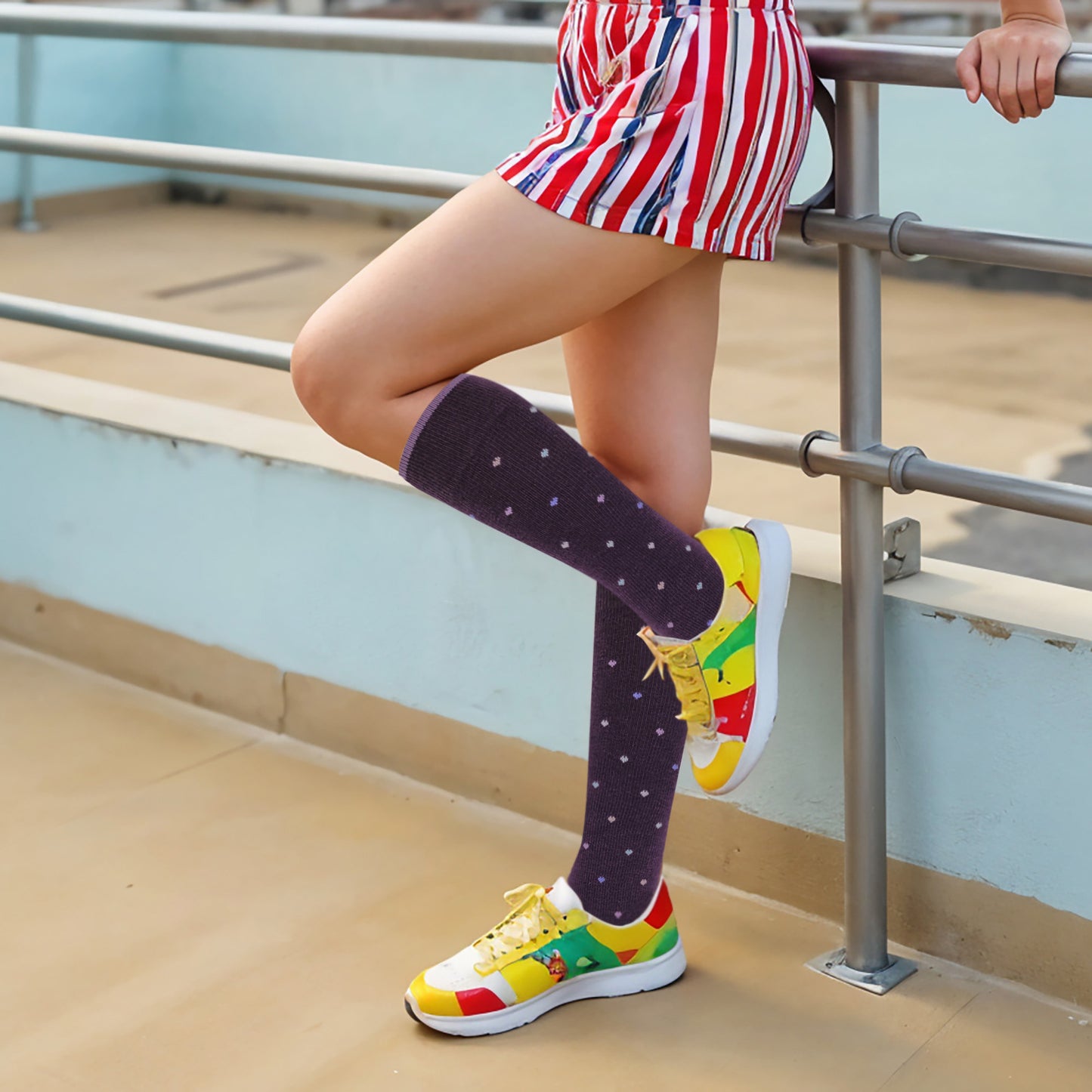 Compression Knee High 15-20 mmHG Socks for women | Dancing dots